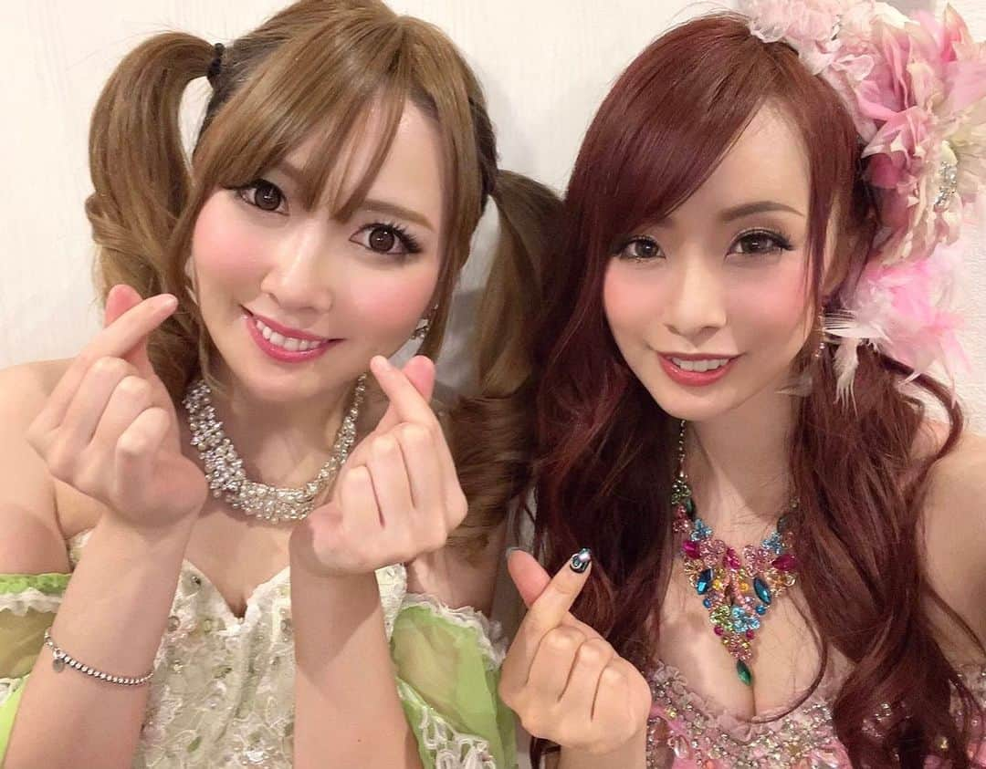 Marinaさんのインスタグラム写真 - (MarinaInstagram)「Happy Birthday @aldioustoki 💕  #Aldious #AldiousToki #AldiousMarina #happybirthday #birthdaygirl」3月20日 18時55分 - aldiousmarina