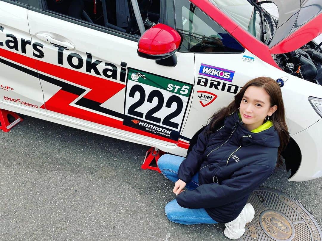 太田麻美のインスタグラム：「スーパー耐久シリーズ2021開幕戦！ 本日の予選日222号車 Honda Cars Tokaiの応援有り難うございました❤️🖤 久しぶりのサーキット✨✨  明日の決勝レースも引き続き宜しくお願いします🏁  #supertaikyu #hondacarstokai #megalifebattery #racequeen #rq  #s耐 #スーパー耐久 #レース #レースクイーン #メガライフガールズ #メガライフ #メガライフバッテリー #222号車」