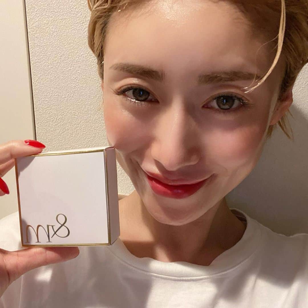 &mのインスタグラム：「今日は、初めてモイスチャーバランスソープを発売した記念すべき日。 今年で5年目に入ります。 ここまで来られたのも＆ｍファンの皆様のおかげです。 これからもずっと愛されるものを追求していきます。 ついてきて下さい☺️」