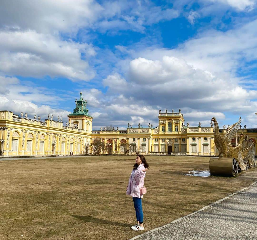 栄木明日香さんのインスタグラム写真 - (栄木明日香Instagram)「ポーランドのベルサイユらしい  Apparently this is the  “Polish Versailles” 🌹  　　　　　　 #crypto #bitcoin #cryptocurrency #blockchain #btc #ethereum #forex #money #trading #bitcoinmining #cryptocurrencies #cryptogirl #cryptotrading #bitcoins #investment #investing #entrepreneur #cryptonews #invest #business #eth #bitcointrading #forextrader #warsawgirl #poland🇵🇱 #warsaw #ワルシャワ #ポーランド #ビラヌフ #wilanów」3月21日 4時20分 - liz_asuka__