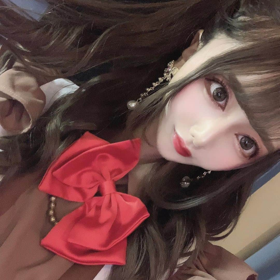 mireiのインスタグラム：「. ずっとみんなの赤色担当はわたしであって欲しいな💌 . #idol #アイドル #地下アイドル #赤色担当 #アイドル衣装」