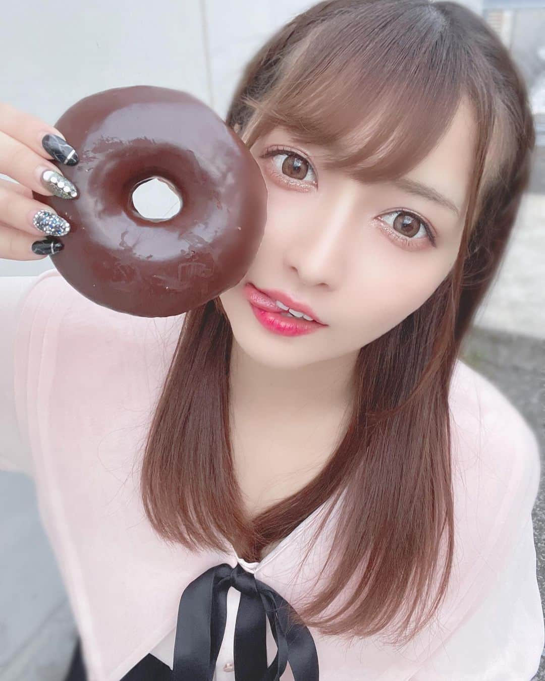 太田里織菜のインスタグラム：「. . ドーナツ🍩💓 . . #らぶどる #ミスド #ドーナツ」