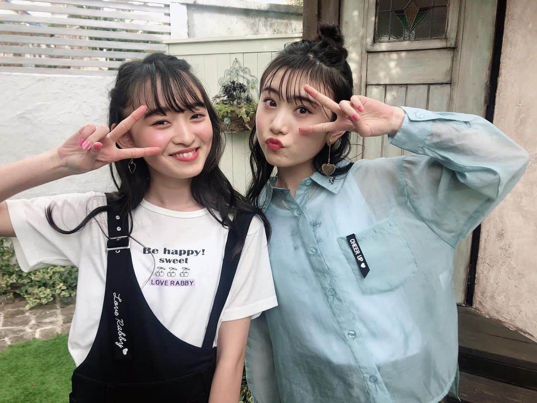 ニコ☆プチのインスタグラム：「✌︎✌︎ オトナ~~👗🍒✨ 春夏服さわやかでかわいいです🍀🍀  #近藤藍月 #八木珠梨」