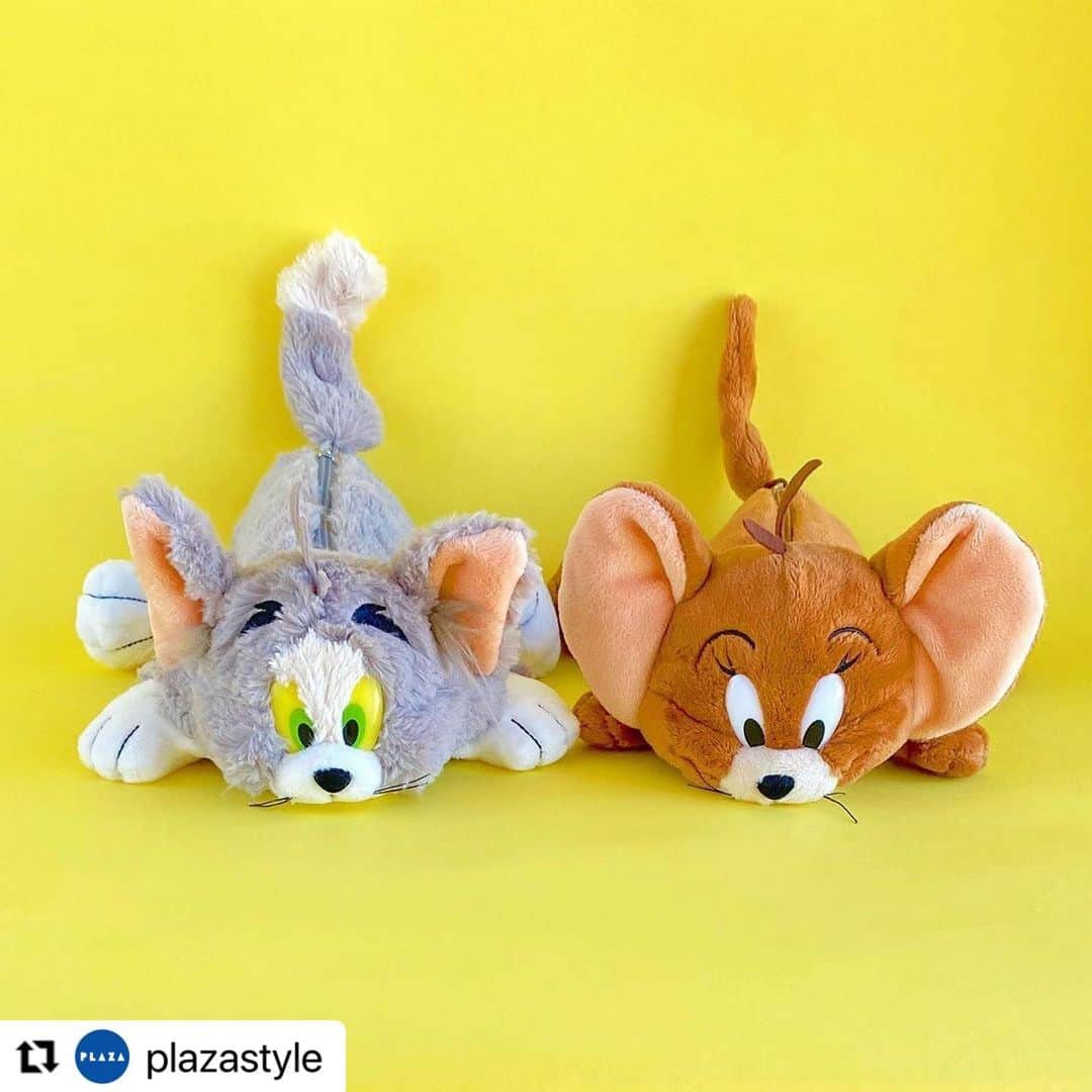 のインスタグラム：「. . @plazastyle 様にて、 こちらもご展開いただいています🐱🐭🧀💕  #Repost @plazastyle with @make_repost ・・・ NICIのフィギュアポーチの「トムとジェリー」が再入荷しました🥳ぬいぐるみのような触り心地で、くたっと寝そべった姿がキュート💓それぞれしっぽがジップの引き手になっています✨  TOM and JERRY NICI フィギュアポーチ 各¥3,300(税込)  #TOMandJERRY #トムとジェリー #映画トムジェリ #NICI #ニキ #フィギュアポーチ #ポーチ #ペンポーチ #PLAZA #プラザ  @plazastyle  @nici_japan  @tomandjerry_jp」