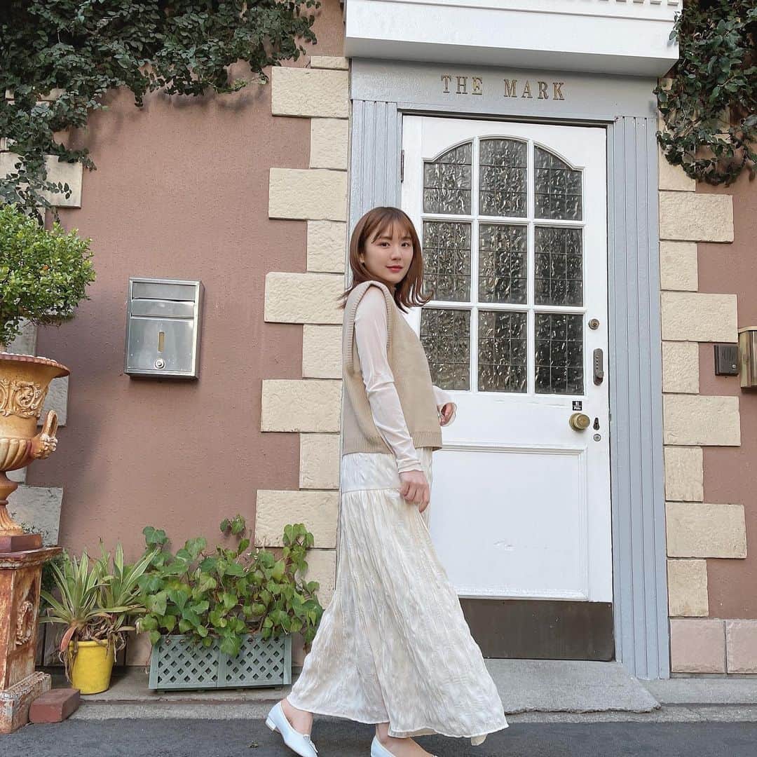 ひよんのインスタグラム：「👗💓 ㅤㅤㅤㅤㅤㅤㅤㅤㅤㅤㅤㅤㅤ 明日は晴れるかな🌼🌹🌈 ㅤㅤㅤㅤㅤㅤㅤㅤㅤㅤㅤㅤㅤ #ひよん #ひよん服」