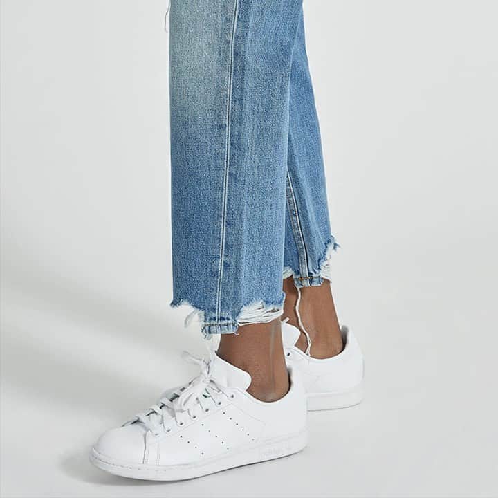 カレントエリオットのインスタグラム：「the jackie has cool-girl-denim written all over it / get your pair at the link in our bio」