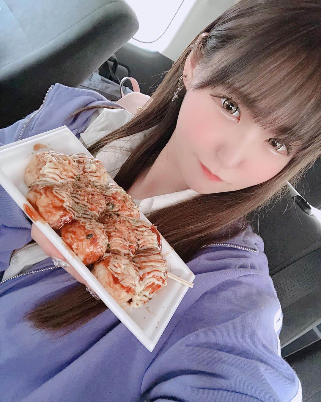 倉澤雪乃さんのインスタグラム写真 - (倉澤雪乃Instagram)「大阪美味しいもの食べすじ！ たこやきもたくさん、551も、お寿司も、大好きなハンバーグも食べさせてもらったぁ🐼 嬉しい！！」3月21日 17時54分 - nontan__00