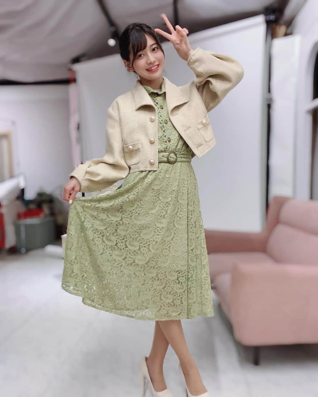 藤田いろはのインスタグラム：「今日のお洋服🌟﻿ ﻿ お外は大荒れだったけど、気温は暖かいし春服着ちゃった🤤笑﻿ 似合う？﻿ ﻿ ﻿ ﻿ ﻿ ﻿ ﻿ ﻿ ﻿ ﻿ ﻿ ﻿ ﻿ ﻿ ‪ #藤田いろは#グラビア#gravure #japanesegirl #tokyo  #l4l #aziangirl  #ビジョビ  #뷰티스타그램  #cosplay #黒髪ロング#팔로우#소통해요#셀스타그램#モデル #model #그라비아 #日本的 #eimyistoire #eimy #コーデ記録 #ootd #美脚 #脚フェチ #まとめ髪 #fashiongram #おしゃれ好き #黒髪女子 #黒髪　#清楚系女子」