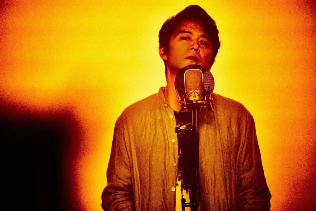 福山雅治さんのインスタグラム写真 - (福山雅治Instagram)「全曲バラードライブ、どうなることかと思いましたが、自画自賛ですがむしろアリかと。いかがでしたか？福  #福山雅治 #SlowCollection  #BROS1991」3月21日 22時29分 - masaharu_fukuyama_official