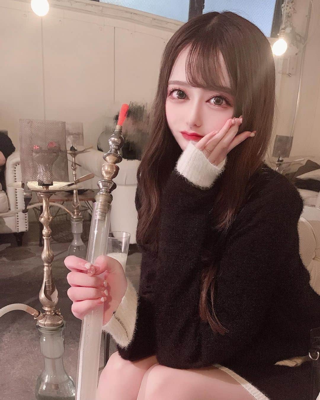 のインスタグラム：「. しーーしゃ！♡みんなは何味が好き！ . #シーシャ #シーシャバー #水タバコ」