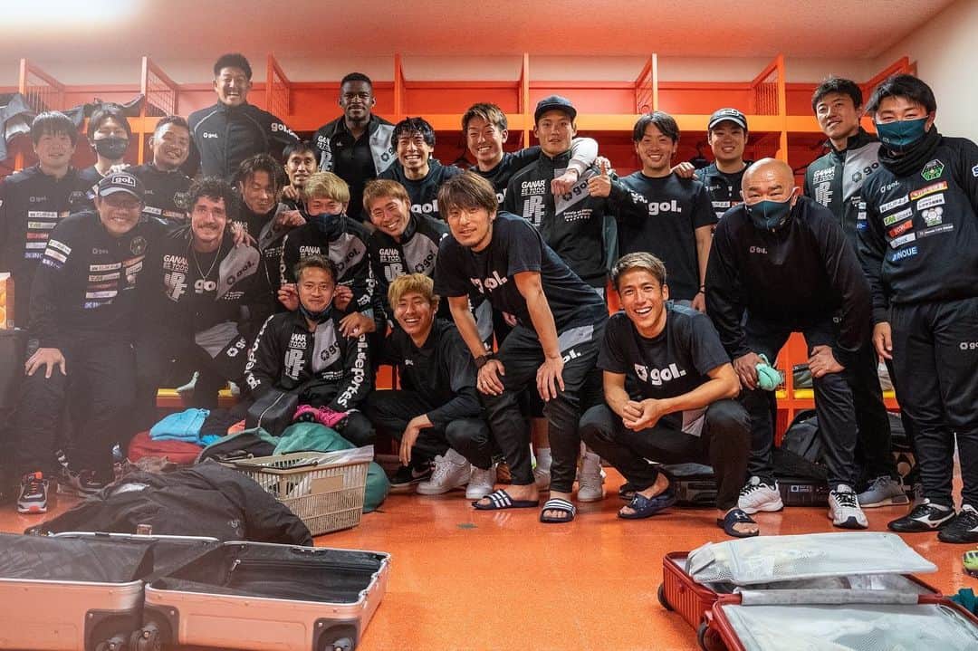 のインスタグラム：「SC相模原 @s.c.sagamihara_players  J2初勝利👏🏻👏🏻👏🏻  1勝は1勝やけど、SC相模原にとってはこの1勝は大きい意味がある！ でもまだまだこれから！ 次も勝つ！  #夛田凌輔 #sc相模原」