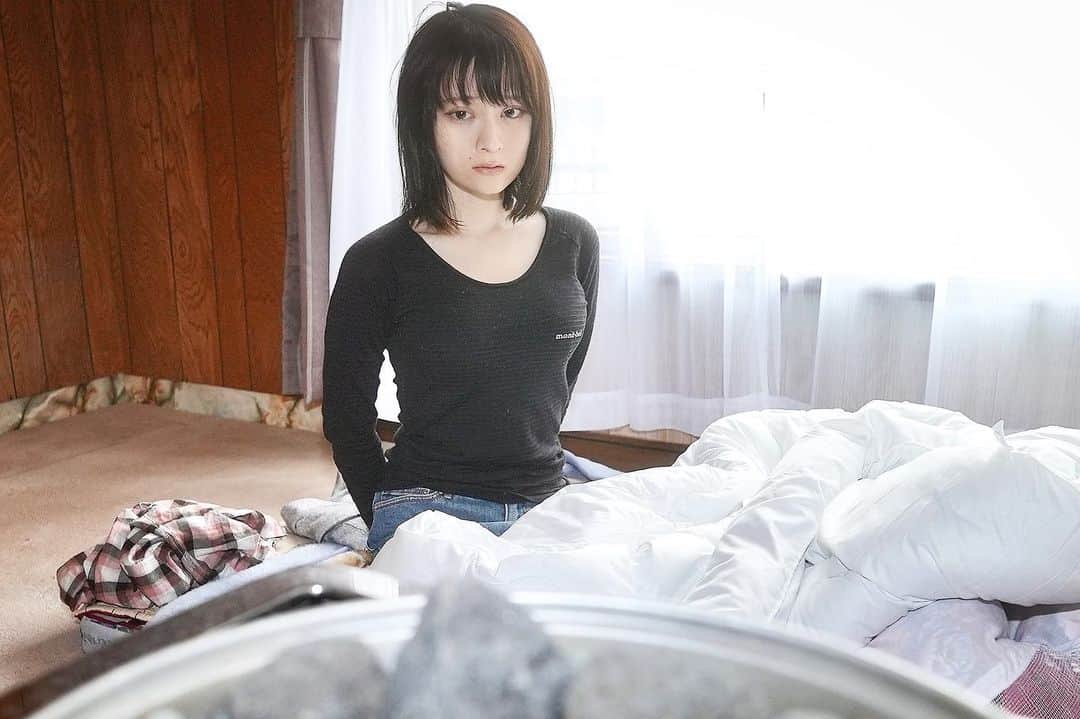 スーパーナブラのインスタグラム：「． ． 春が始まりますねえ😊 桜が咲きはじめた京都は明日から春本番です  北海道はまだ海が凍っている場所があるそうです😳！  りんちゃん✨ @rinninniku  YouTube ➡︎「りんの田舎暮らし」で 検索してあげてくださいね✨  お知らせ 北海道でサクラマスの予定入れました！  #北海道#釧路 #開拓#鮭釣り#登山#弟子屈#川湯温泉 #特急#はるか#露天風呂#足湯#車中泊 #景色#釣り#ブラックバス#バス釣り #発見#おでかけ#女子旅#ツーリング#魚 #自然#釣り#釣りガール#YouTube」