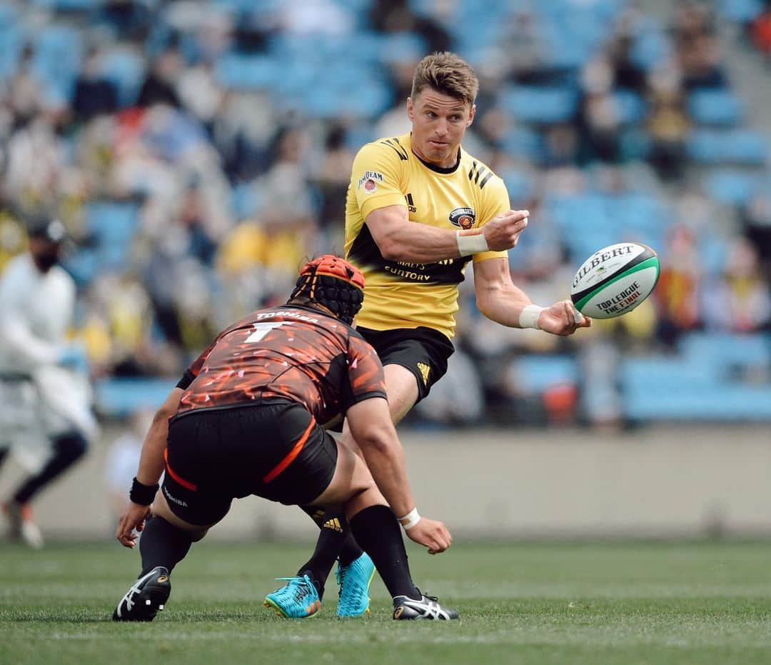 ボーデン・バリットのインスタグラム：「Fuchu Derby 🦍🍺 @sungoliath_official」