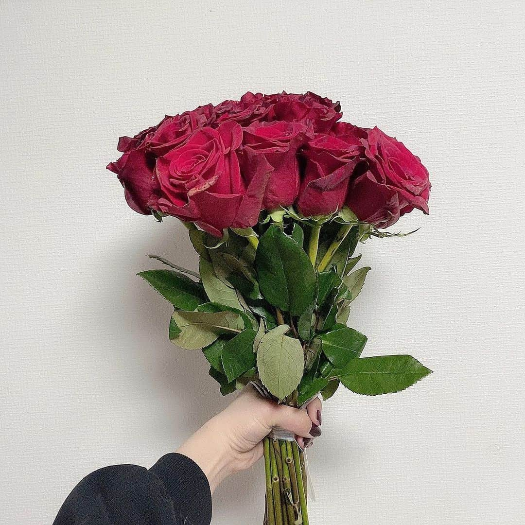 仙石翼さんのインスタグラム写真 - (仙石翼Instagram)「薔薇っていいね🥀」3月22日 13時16分 - monica1059_hpp