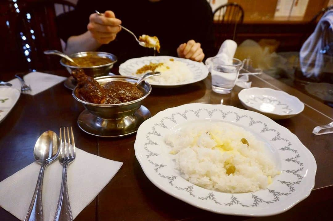 丹生美保のインスタグラム：「.  欧風カレー トマト -荻窪-  .  美味しいしか言ってなかったね  .  🍛 curry member  ( @takatakatakayan ) ありがとう  . . . . . . 🪡 #欧風カレー#トマト #curry#tomato#lunch#gourmet #荻窪グルメ#荻窪ランチ」