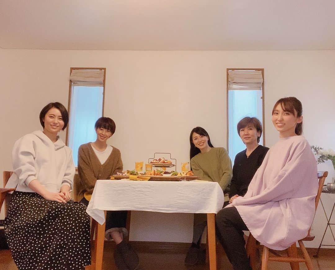 井上和香さんのインスタグラム写真 - (井上和香Instagram)「パン教室のメンバーはこんな感じ❤️ またみんなで会いたいな🥰」3月23日 14時30分 - inoue_waka