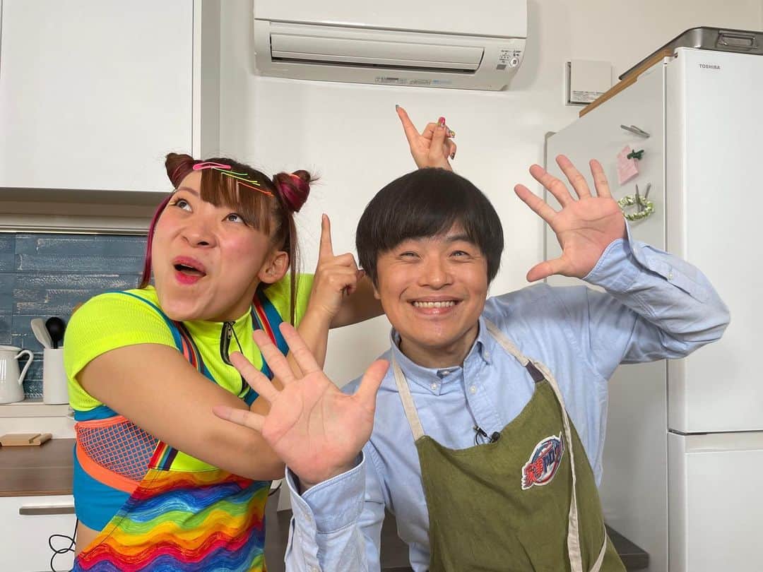 バカリズムのインスタグラム：「家事ヤロウ3時間スペシャル 今夜18時45分から！」