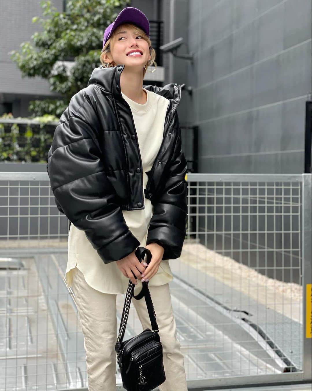 &mのインスタグラム：「ぐっどもーにんぐ💋 少し前の写真。もうすぐダウンも終わりだね🕊」