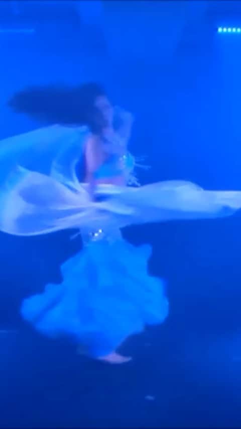 𝙵𝙰𝙸𝚁𝚈 のインスタグラム：「2年前の即興パフォーマンス🧚‍♀️✨  🧚‍♀️いつもみんなの笑顔のおかげで #笑顔 #follow#happy #スピリチュアル #ヒーリング#music #japan#cute #sexy#love#🇯🇵＃人生 #dance #followme #thankyou  #goodtime #enjoy #enjoylife #❤️ #japanesegirl #instagram#楽しむ#smile#like4like#即興 #心から#喜び #タイタニック #感謝#⛴」