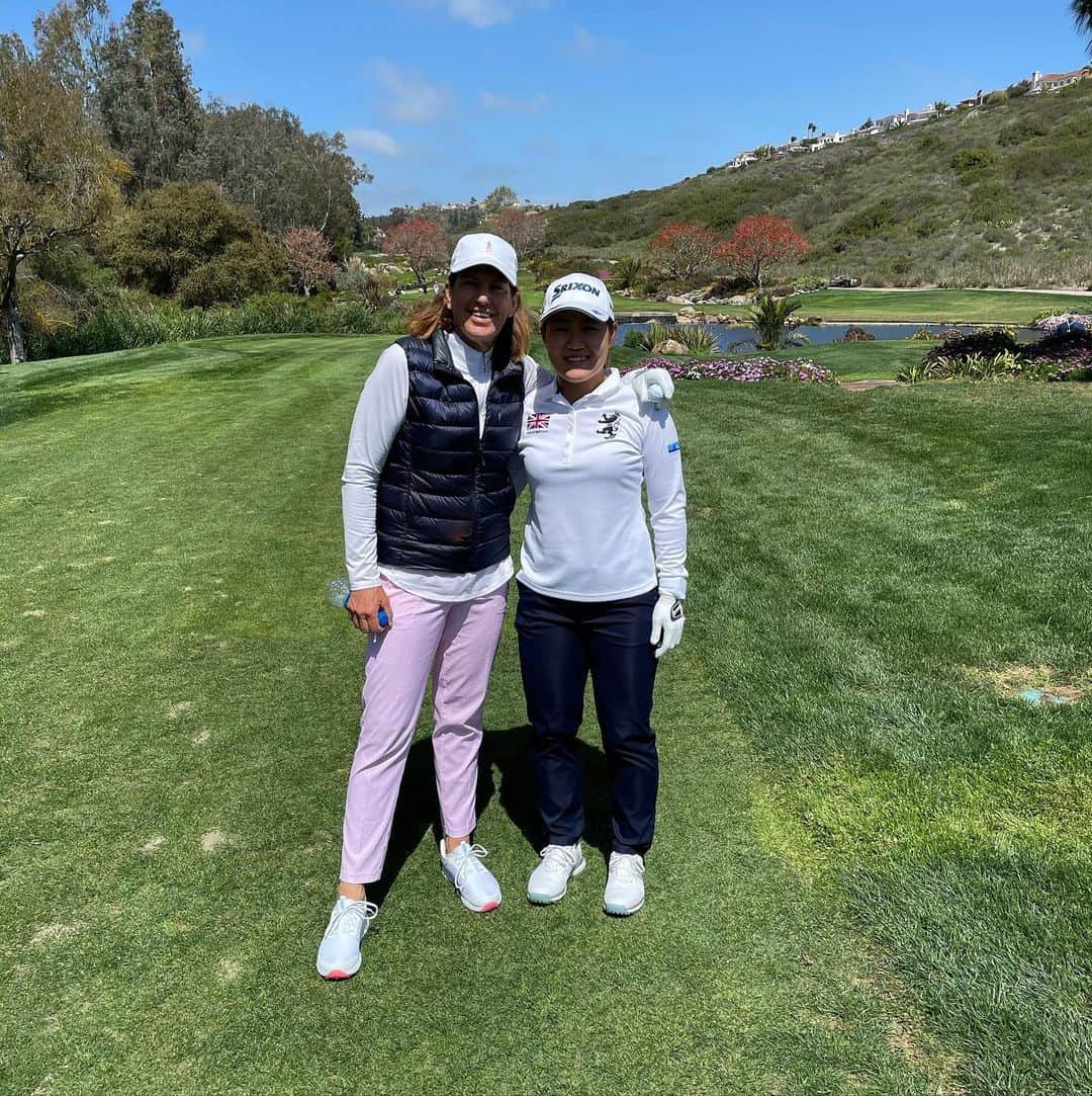 畑岡奈紗のインスタグラム：「Practice round with @juliinkster @lpgakiaclassic 😍 今日はレジェンド、ジュリーインクスター選手と一緒に練習ラウンドしました⛳️  Thank you Juli❤️」