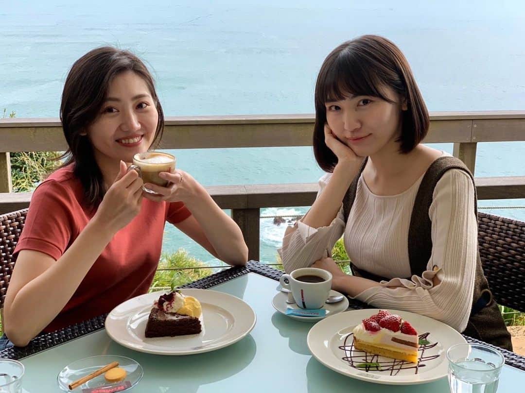 花岡咲のインスタグラム：「. みゆさんと江ノ島で遊んだ日🍰☕️ . 久しぶりに会えて満喫できた〜♡ . #江ノ島 #江ノ島カフェ #イルキャンティ #カフェ」