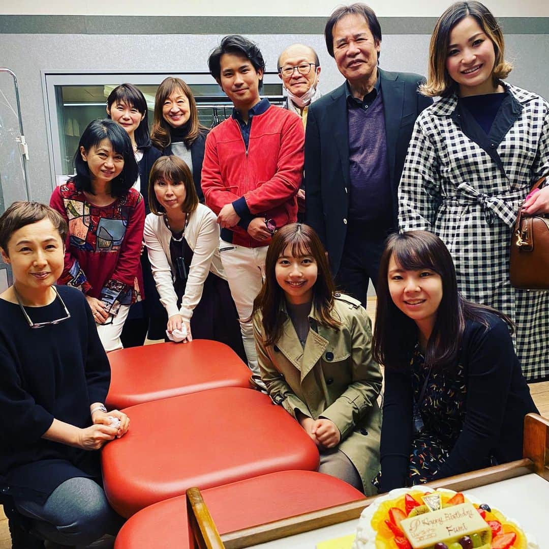 のインスタグラム：「Unforgettable birthday in Miyazaki ! This time, I’m honored to be here at Miyazaki music academy to listen to young talents 🎻 Thank you very much everybody for your warm birthday wishes🤗」