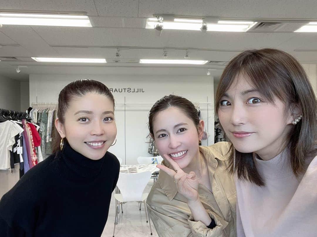 細田阿也さんのインスタグラム写真 - (細田阿也Instagram)「#癒し　♡  @jillstuart.jp ありささんと @jillstuart_chie ちえさん♡  お2人の笑顔で 今日も今週も頑張れる♡  #jillstuart」3月23日 15時59分 - hosodaaya