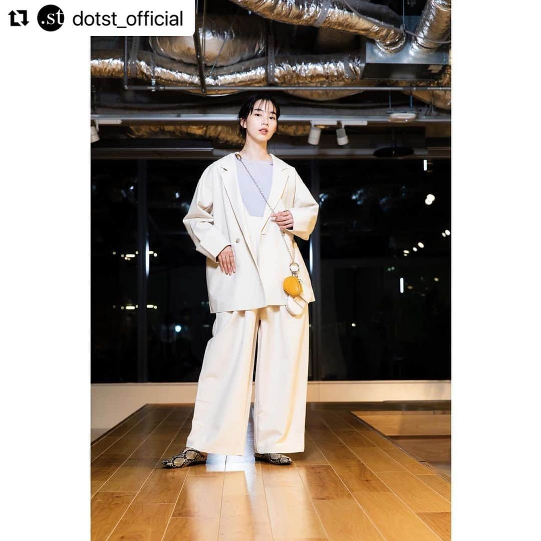 のん（能年玲奈）さんのインスタグラム写真 - (のん（能年玲奈）Instagram)「#Repost @dotst_official with @make_repost ・・・ 【どっと楽しい！インスタライブ！】 ”のん”がセレクトしたコーデをどっとプレゼント！ 応募方法は @dotst_official のストーリーズからご確認下さい。 ※ストーリーズはハイライトから確認できます。  @non_kamo_ne  #ドットエスティ #どっと楽しいドットエスティ」3月23日 16時29分 - non_kamo_ne