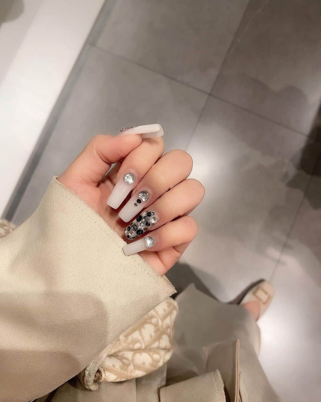 伊藤桃々さんのインスタグラム写真 - (伊藤桃々Instagram)「💅  #nail」3月23日 20時40分 - __peachstagram__