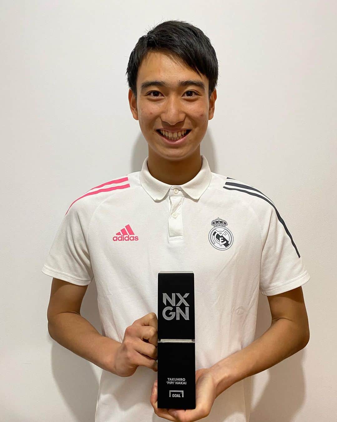 中井卓大（ピピ）のインスタグラム：「Es un honor haber sido incluido por @goalglobal en la lista NXGN 2021 como una de las 50 jóvenes promesas con más proyección del fútbol mundial. Estoy muy orgulloso y agradecido, y este reconocimiento es una motivación más para seguir trabajando y luchando por conseguir mis metas.   @goalglobal NXGN2021 に選ばれたこと、とても驚いています。ありがとうございます。 これからも感謝の気持ちを忘れず頑張ります。」