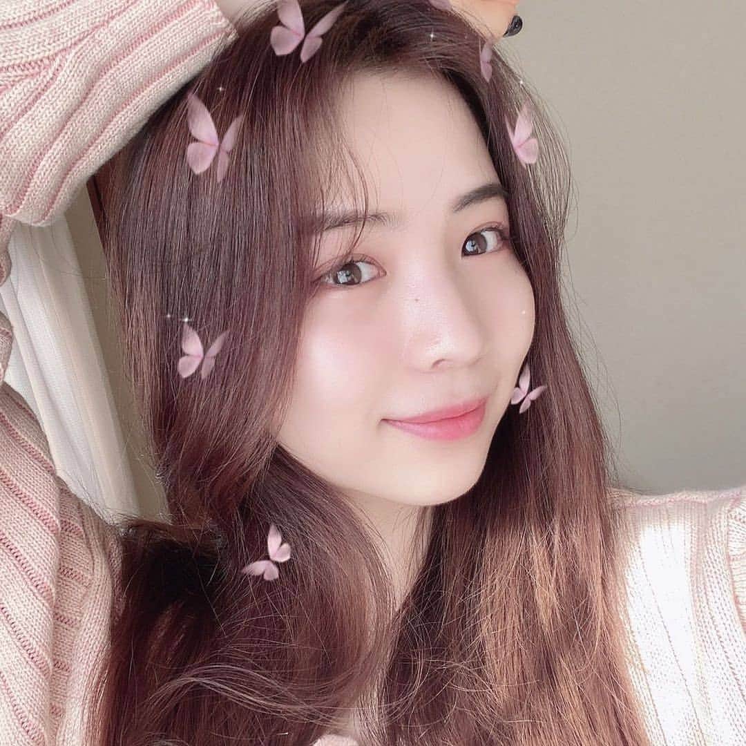 マヤ（勝村摩耶）さんのインスタグラム写真 - (マヤ（勝村摩耶）Instagram)「So pretty ❤️❤️❤️ . . Follow @_MayaKatsumura for more content . . © @niziu_artist_official . . #MAYAKATSUMURA #MAYA #NiziU #ニジュー #니쥬 #NiziUMaya #JYP #WithU #MakeYouHappy #Stepandastep #Take_a_picture #Poppin_Shakin」3月24日 18時28分 - _mayakatsumura