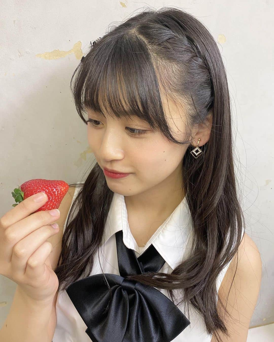 中川美音さんのインスタグラム写真 - (中川美音Instagram)「美音のいちごだからね！ あ〜げない  #🍓」3月24日 17時53分 - nakagawa_mion