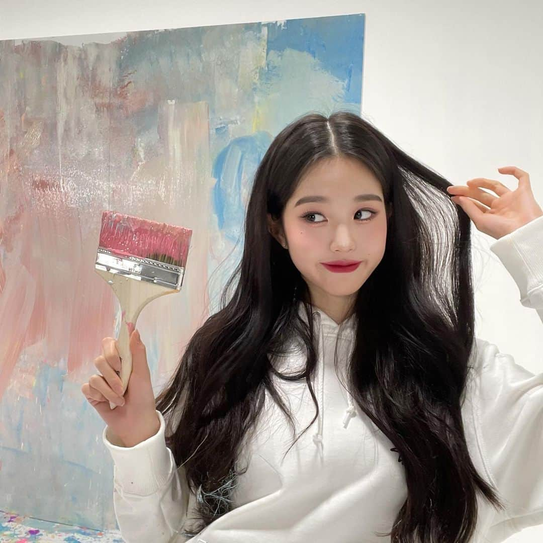 IZ*ONEさんのインスタグラム写真 - (IZ*ONEInstagram)「위즈원 오늘도 화이팅🧡  WIZ*ONE 今日もファイト🧡  #원영 #ウォニョン #IZONE #아이즈원 #アイズワン」3月24日 17時53分 - official_izone