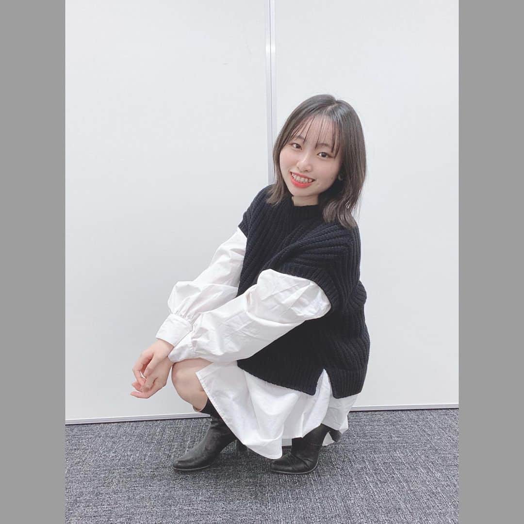 北村真菜のインスタグラム：「❁いつもとは違う雰囲気の写真❁  この日のコーデ個人的に好き🥺🤍   #モノトーンコーデ  #ボブ」