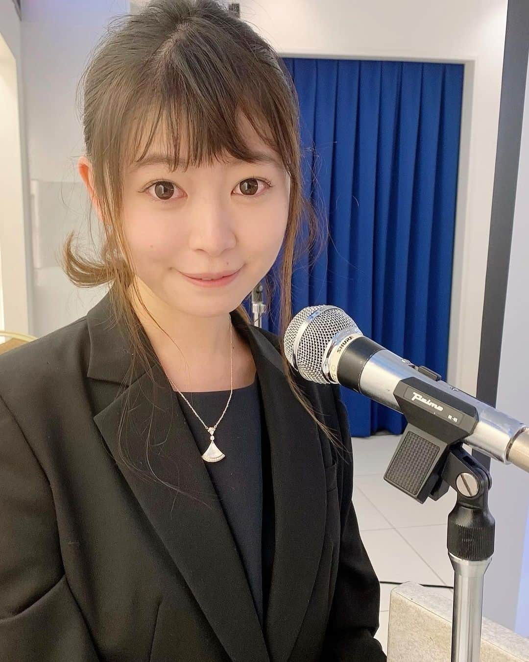 野澤美仁さんのインスタグラム写真 - (野澤美仁Instagram)「毎週金曜日、22時から、レインボータウンFM （88.5MHz ）「ミサトーナイト！！」 ぜひ聴いてください❤️  #ラジオ#レインボータウンfm #fm#radio#金曜日#88.5#japan#おうち時間 #リスラジ #tokyo#ヘアカット#ヘアカラー#美容室#haircut#haircolor #マスク#smile」3月24日 12時09分 - misatonozawa0625