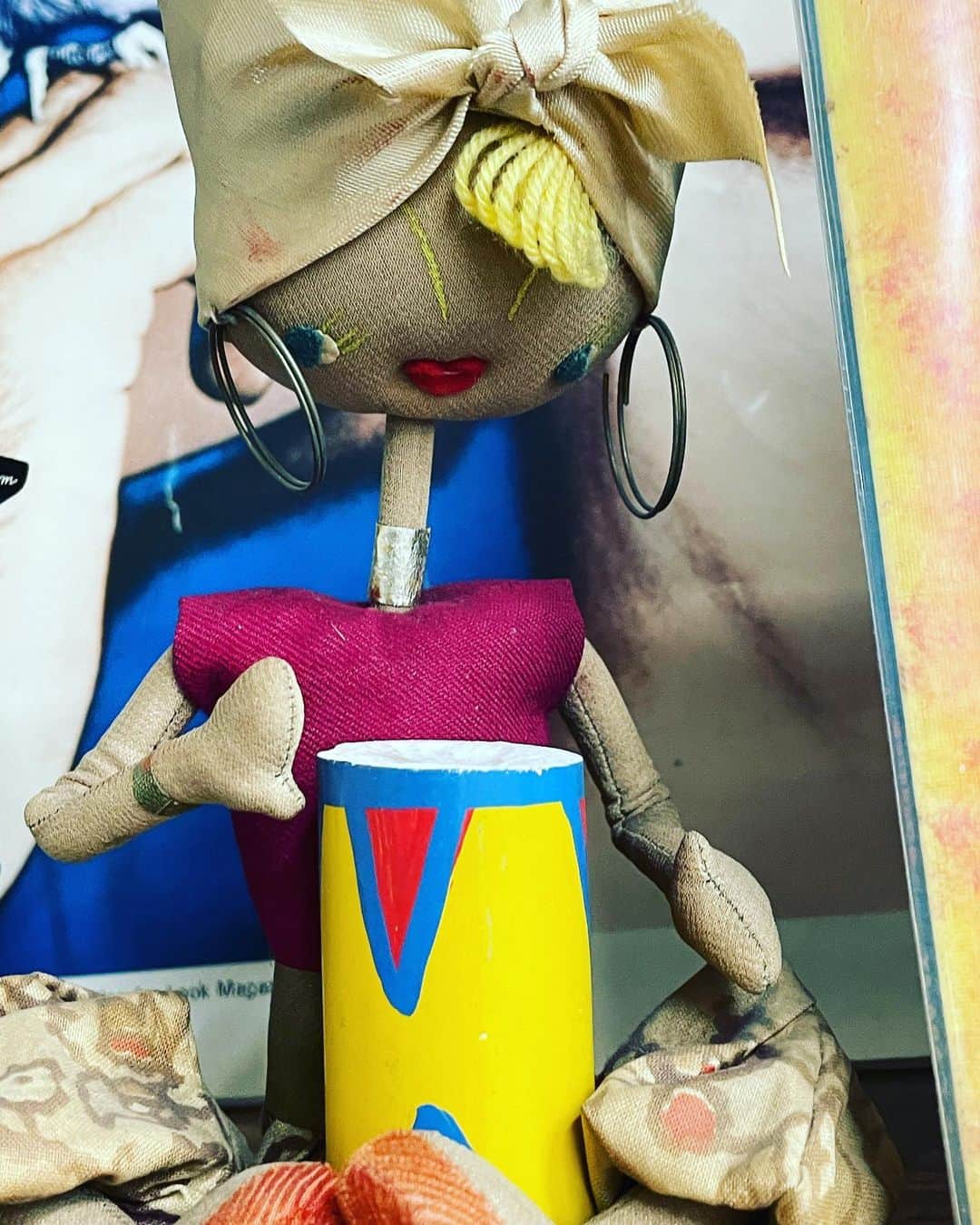 田中卓志さんのインスタグラム写真 - (田中卓志Instagram)「雰囲気がありすぎる人形🧸  #アンガールズ #人形」3月24日 18時57分 - ungirls_tanaka