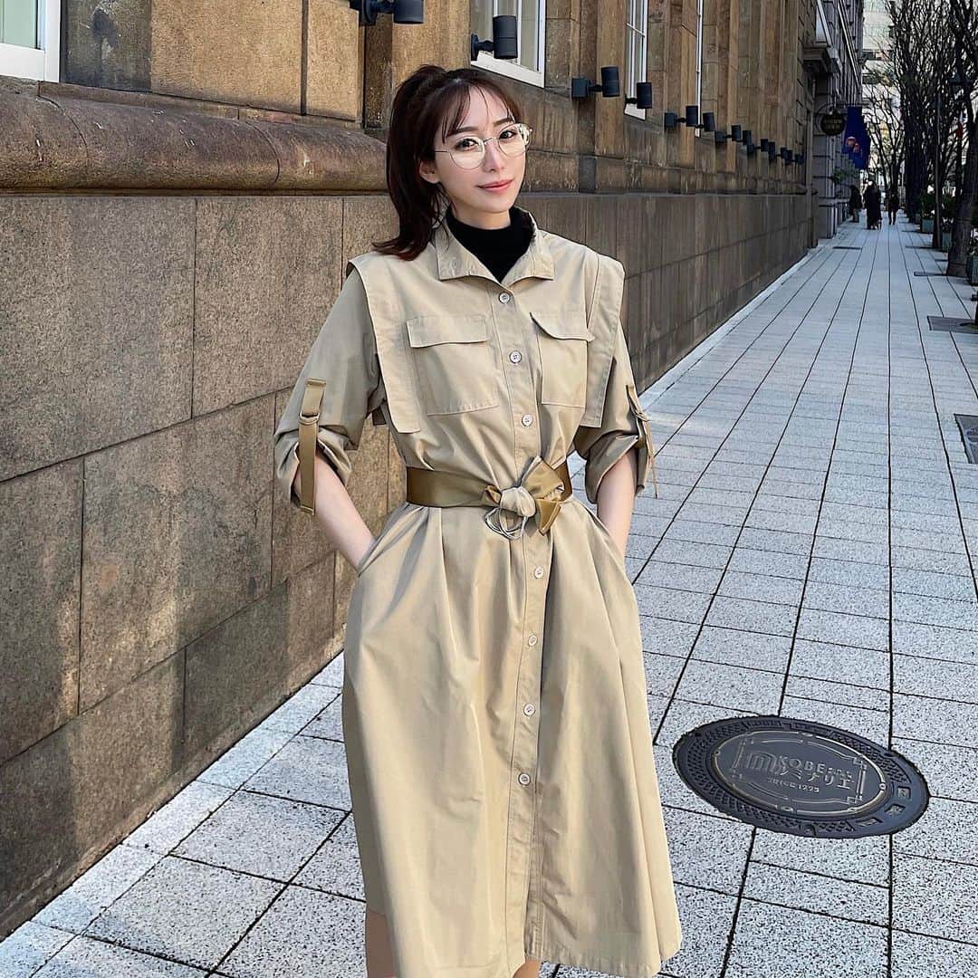 藤田麻里のインスタグラム：「はろー🧚‍♀️🧚‍♀️  １週間のOFF中です☝️💋  ユニバ行ったりピクニックしたり 絵を描いたりお買い物したり はっぴー！に過ごしてます🧚‍♀️♥️  暖かくなってきたからトレンチげっと！ 形きれいでお気に入り🧥  OFFたのしみまーす☝️✨✨  #春ってことでいいですか」