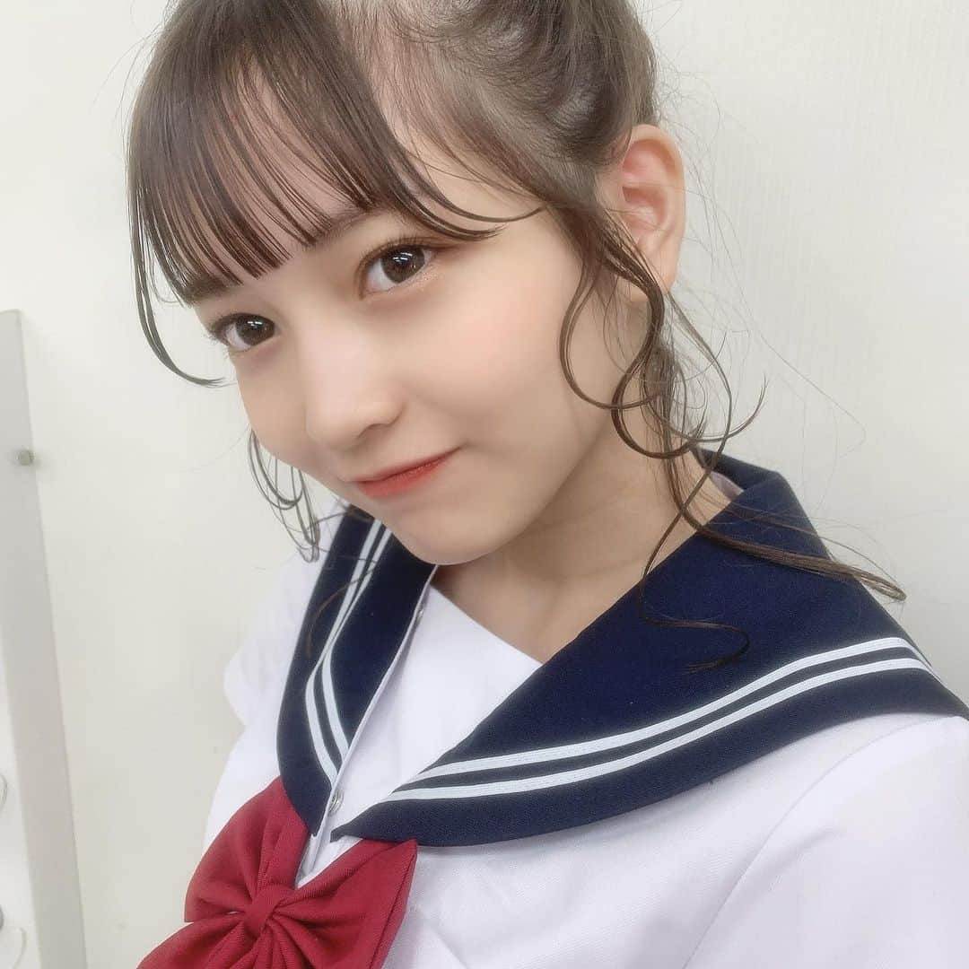 黒嵜菜々子さんのインスタグラム写真 - (黒嵜菜々子Instagram)「セーラー服どうですか！  #セーラー服  #jkブランド」3月24日 21時02分 - kurosaki0516