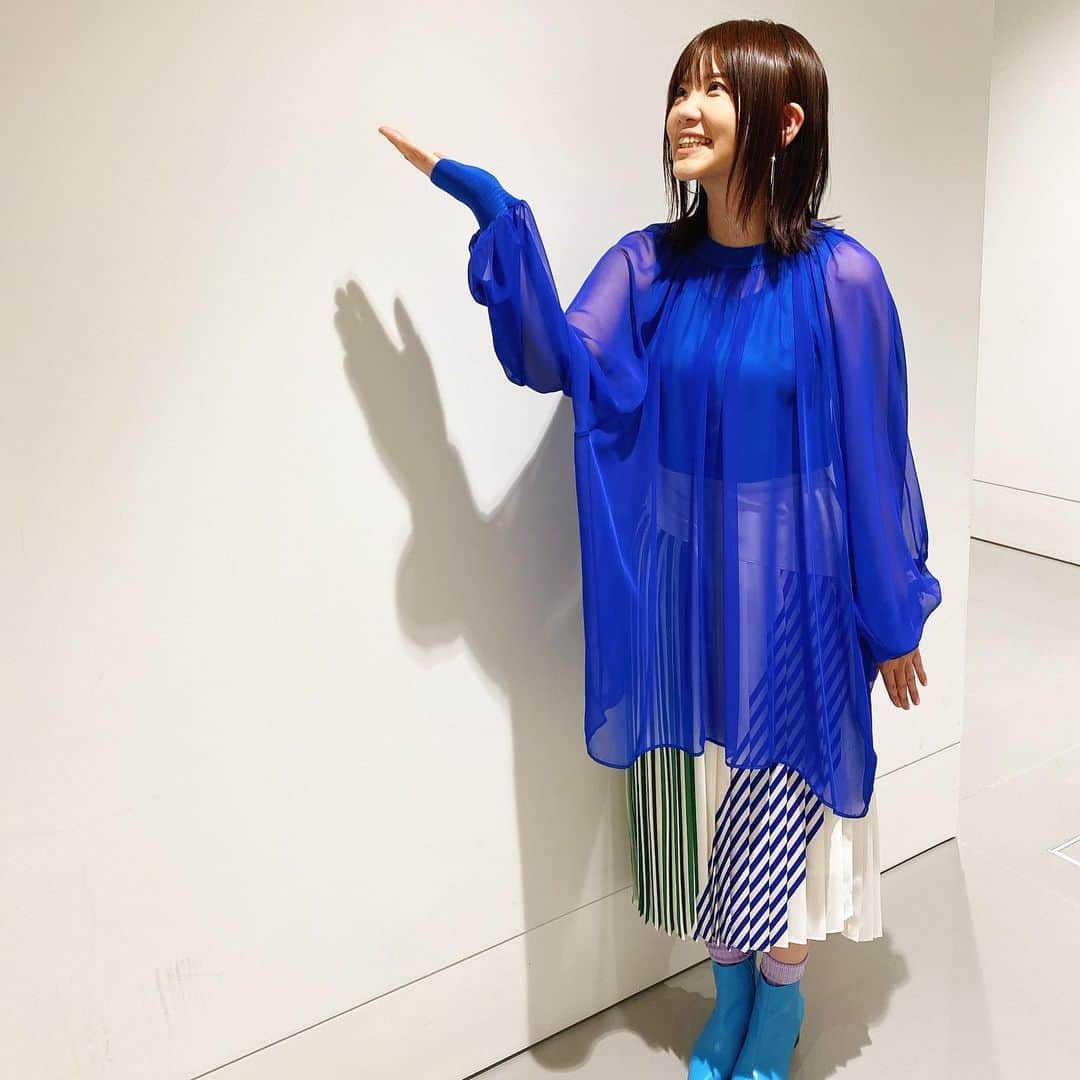 吉岡聖恵さんのインスタグラム写真 - (吉岡聖恵Instagram)「Premium Music 2021 ✨ にて「SAKURA」歌わせて頂きました！ 聴いてくれたあなた❗️ありがとうございます☺️🌸  こちらも桜が咲いています。 最近は歩きながら眺めているよ👍😊  ひょーっ💫！ ニューアルバム『WHO?』発売まであと１週間です😆‼️  #SAKURA #WHO」3月24日 21時04分 - kiyoe_yoshioka_official