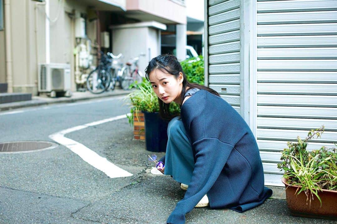 高嶋香帆のインスタグラム：「最近異世界転生系の漫画が好みです。  #魔いりました入間くん  #くまクマ熊ベアー  #ドラゴン家を買う   癒されるし、面白い！🧸」