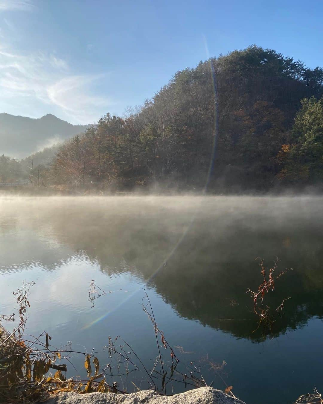 ジェニーさんのインスタグラム写真 - (ジェニーInstagram)「Nature appreciation photos for a reminder on how misterious and precious our earth is 🌎 Lets love and care the Land we live in ! ✌️💙」4月23日 6時52分 - jennierubyjane