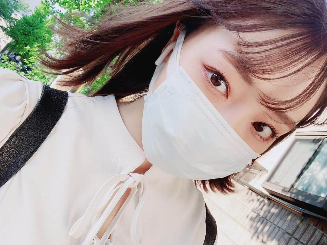 譜久村聖さんのインスタグラム写真 - (譜久村聖Instagram)「シナモンちゃんマスク🥰 Cawaii♡♡♡  電車移動など人の多い時は 基本マスク2重‼︎ 周りに人が居ない外歩きの時はそっと深呼吸してます😬☀️   #morningmusume21  #モーニング娘21  #譜久村聖  #マスク  #サンリオ #シナモロール  #可愛いでしょ」4月22日 22時29分 - mizuki_fukumura.official