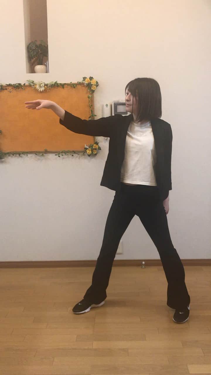 のインスタグラム：「#踊ってみた  #BTS さんの『 #Dynamite 』踊ってみましたっ🤗🎶✨」