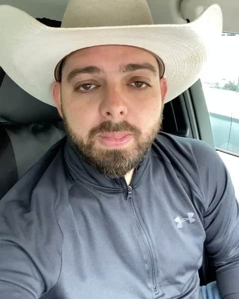 ミゲル・カブレラのインスタグラム：「Gracias mi hermano @miguelitodiazoficial」