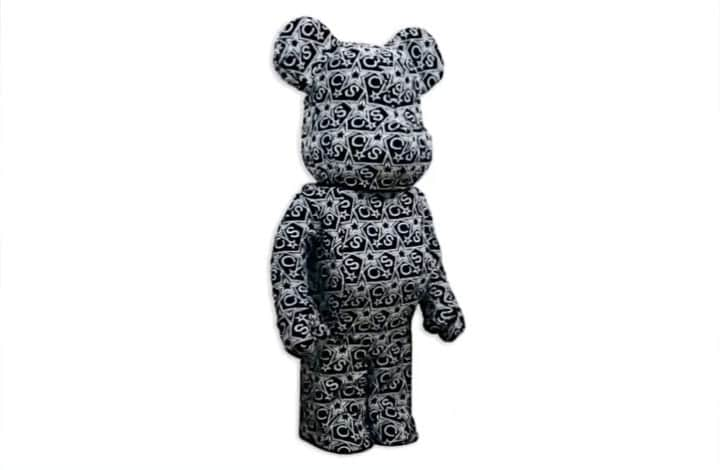 コディ サンダーソンのインスタグラム：「1000% x 400% Clothing 🐻#codysanderson #bearbrick」