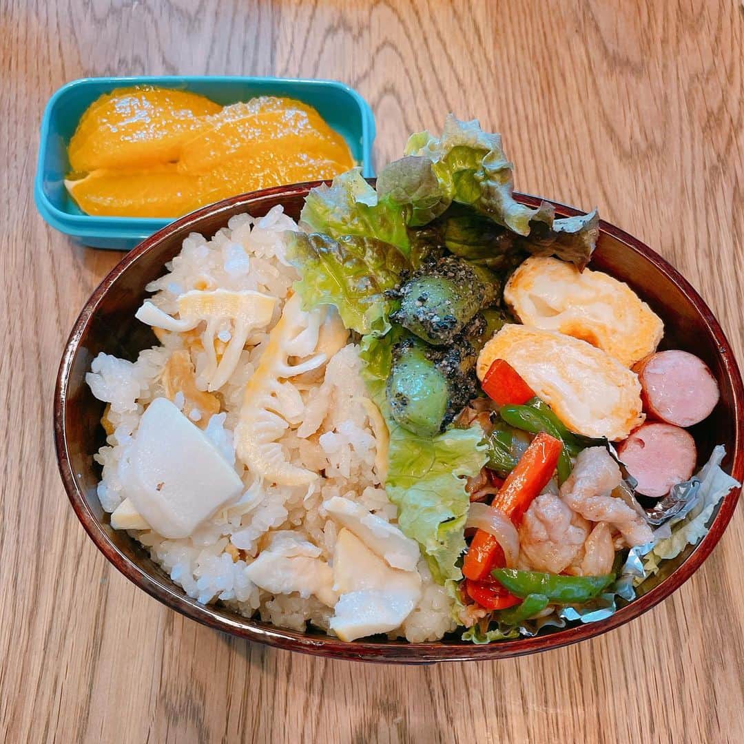 坂下千里子さんのインスタグラム写真 - (坂下千里子Instagram)「遅くなりました。7回目のお弁当です。野菜炒めは、味濃いめと言うより、濃すぎです。ごめんなさい🙏母も失敗する日もあります。ごきげんよう。」4月19日 11時55分 - chiriko_sakashita_official