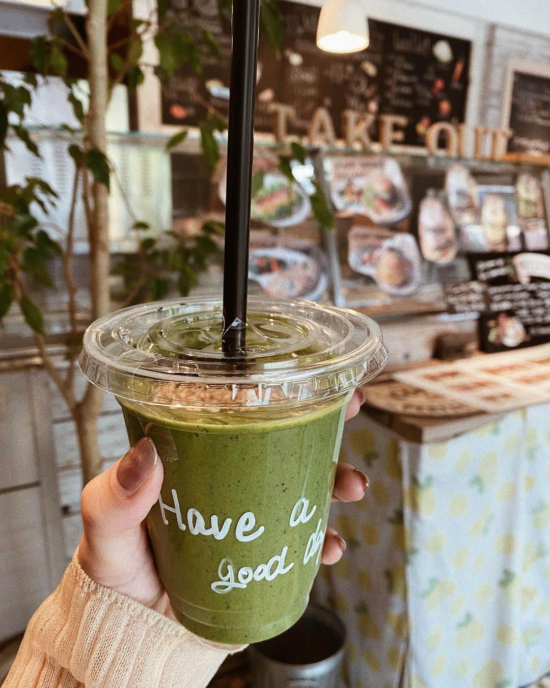 桃衣香帆のグルメインスタ