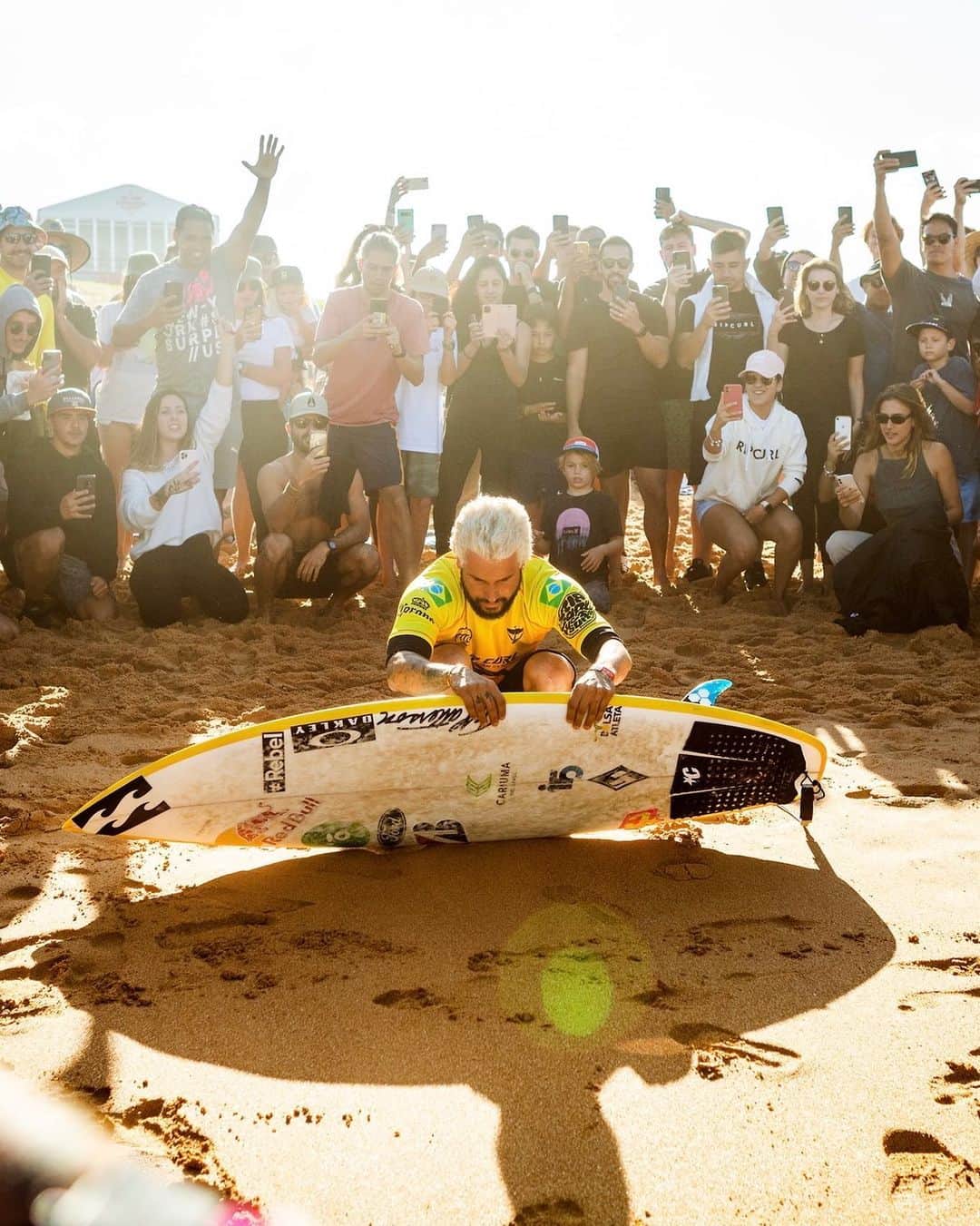 イタロ・フェレイラのインスタグラム：「Isso desmotiva qualquer um, só que eu não! Eu ligo o foda-se e vou pra próxima. Obrigado pelo carinho 😏✌️」