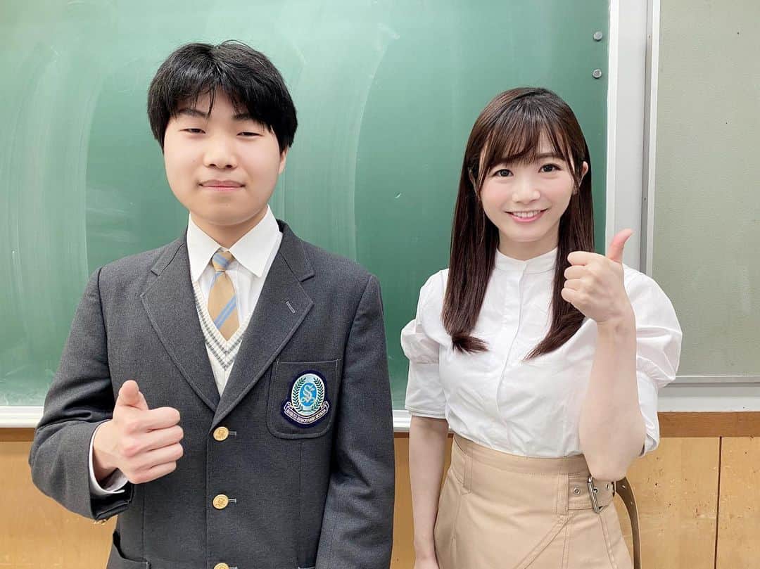 榎本麗美のインスタグラム：「🌟 「きぼう」ロボットプログラミング競技会🤖  1回目の大会で優勝した 中・高生チーム『Hypernova』佐藤君に密着したJAXAのYouTubeが配信されました✨  佐藤君は、この競技会に参加して、ユニークなアプローチを考えたり、プログラミングや数学のスキルを磨いたり、素晴らしい経験ができたと話してくれました😊  特に、JAXAとプロジェクトを進めていく体験が出来た事で、 宇宙開発に携わりたいという夢が現実的に感じられるようになったんだとか✨  佐藤君の夢は、火星移住計画に携わる事なんだって🥺 私も長生きして、佐藤君の計画で火星に行きたいなあ✨ と、盛り上がりました🚀  2回目の大会の受付けが、5/16締め切りです😆✨ 世界各国の参加者やJAXAの皆さんとの交流により、グローバルな視野と能力を身につけられる、素晴らしい体験ができる大会だと思います✨  ぜひ、多くの学生の皆さんに参加して頂きたいです👩‍🚀✨ 学生の皆さんに届け〜💻🌏  JAXAのYouTubeはこちら ↓ https://youtu.be/AUMrDjv926c  #KiboRPC #jaxa #宇宙キャスター」
