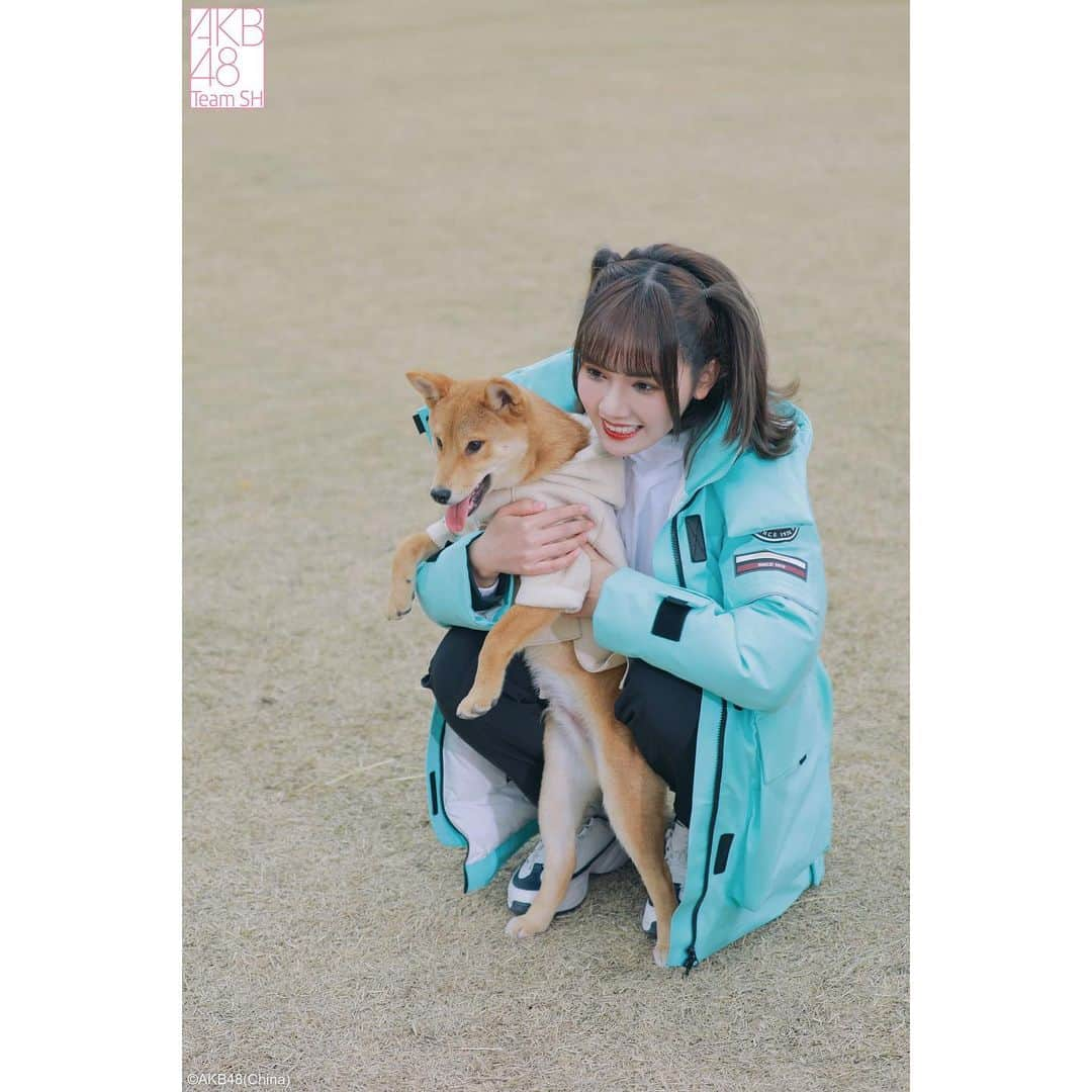 AKB48 Team SHさんのインスタグラム写真 - (AKB48 Team SHInstagram)「#AKB48TeamSH  #借口而已Maybe 朋友间普通的情愫 原以为这就是全部 此刻再也等不及想和你 想和你再次相遇」4月19日 16時07分 - akb48teamsh